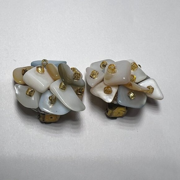 1950s Japan Clip-On Earrings Mother of Pearl cluster earrings Shell & Glass Bead - Picture 2 of 7